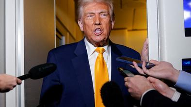 Trump s frontalnim napadom na Zelenskega: Začel je vojno