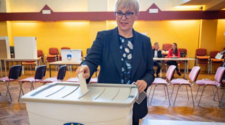 Predsednica poudarila pomen udeležbe na referendumih
