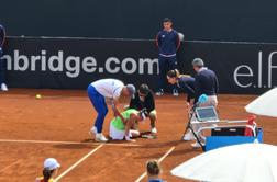 Nesrečna Slovenka obležala v bolečinah