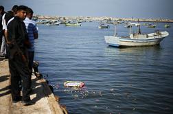 Italijanska mornarica pred Lampeduso rešila 370 migrantov