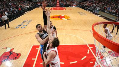 Ko se Črnogorec poigra s Chicago Bulls
