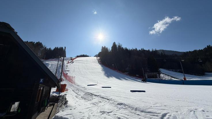 Smučarska proga Podkoren, kjer se odvija tekmovanje za Pokal Vitranc, je tako zaradi strmine, nekaterih nepreglednih prelomnic, visečega terena in spektakularne ciljne strmine ena najtežjih prog za tehnične discipline v svetovnem pokalu v alpskem smučanju. | Foto: OK Pokal Vitranc