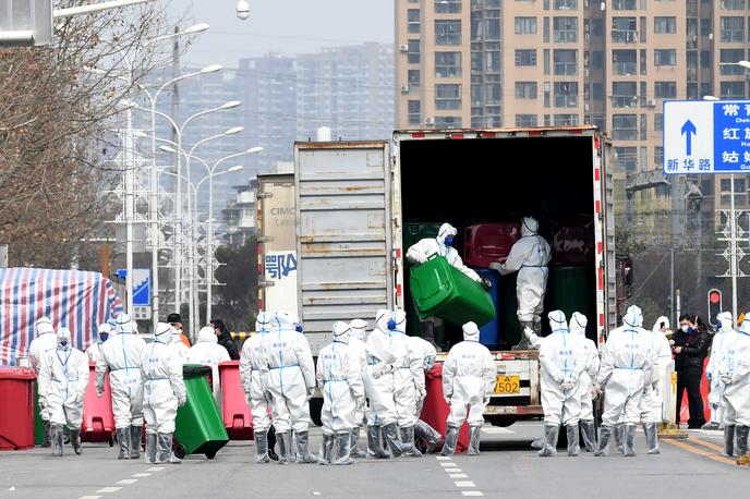 Huanan, Wuhan, covid-19, tržnica | Laboratorij je dobrih 40 minut vožnje vstran od tržnice Huanan, kjer se je leta 2019 pojavila prva skupina okužb. | Foto Reuters