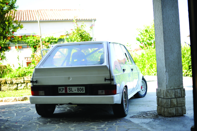 Nekdanja Križajeva citroen visa 1000 pistes je še vedno v Bertokih pri Kopru. | Foto: Gregor Pavšič