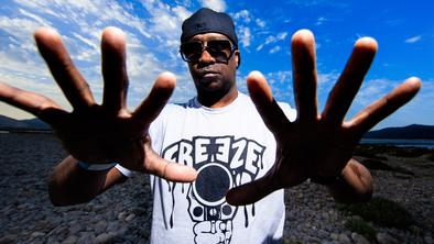 Todd Terry, The Shapeshifters, izjemna vokalistka Teni Tinks in domačini Sharkastique Tunes
