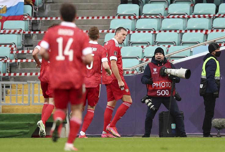 Ruski napadalec Artem Dzjuba je dvakrat premagal Jana Oblaka. | Foto: Guliverimage/Vladimir Fedorenko