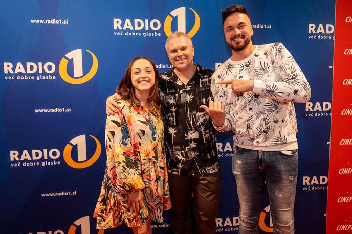 Anja Ramšak, Miha Deželak, Robert Roškar | Anja Ramšak s kolegoma z Radia 1 Miho Deželakom in Robertom Roškarjem. | Foto Mediaspeed