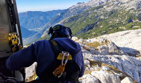 Na Bovškem se je smrtno ponesrečil 40-letni "base jump" padalec