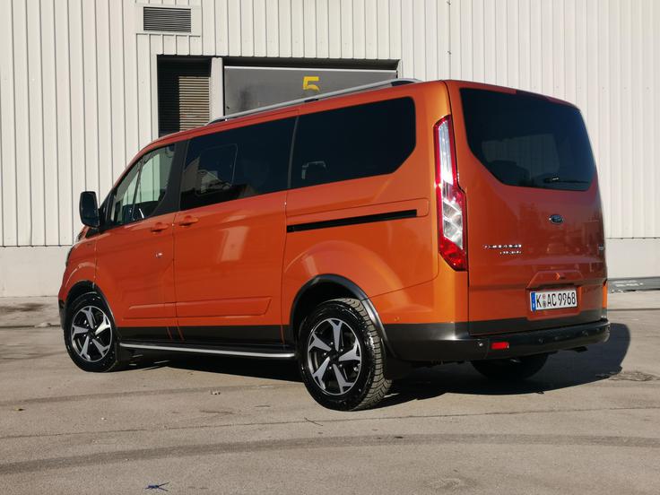 Ford custom active | Foto: Gašper Pirman