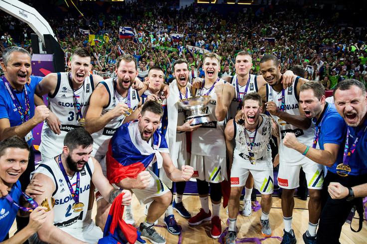 Goran Dragić in druščina sta pod vodstvom selektorja Igorja Kokoškova poskrbela za največji podvig do zdaj. | Foto: Vid Ponikvar