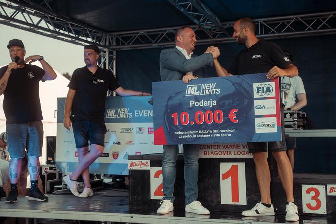 Namen organizacije in dogodka New Limits je omogočiti mladim slovenskim talentom preboj v svet motošporta. Tako nam je letos uspelo zbrati skupaj 15.000 evrov, ki smo jih donirali AŠ2005, GM Racing in drifterju Eriku Jankoviču.  | Foto: 
