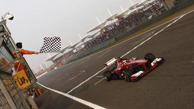 Dominator Alonso odpihnil Mercedes, Lotus in Red Bull