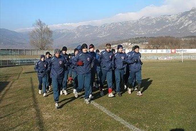 Srb v Ajdovščini, Poljak in Brazilec na preizkušnji