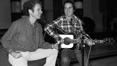 Paul Simon in Art Garfunkel zakopala bojno sekiro