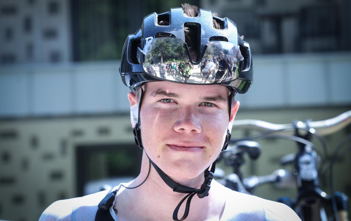 Sven Aleksander Mernik | 19-letni slovenski kolesar Sven Aleksander Mernik bo kariero nadaljeval v razvojni ekipi Visme.  | Foto Ana Kovač