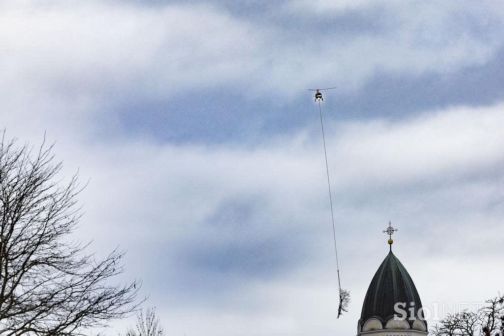 Helikopter spravilo lesa grajski grič