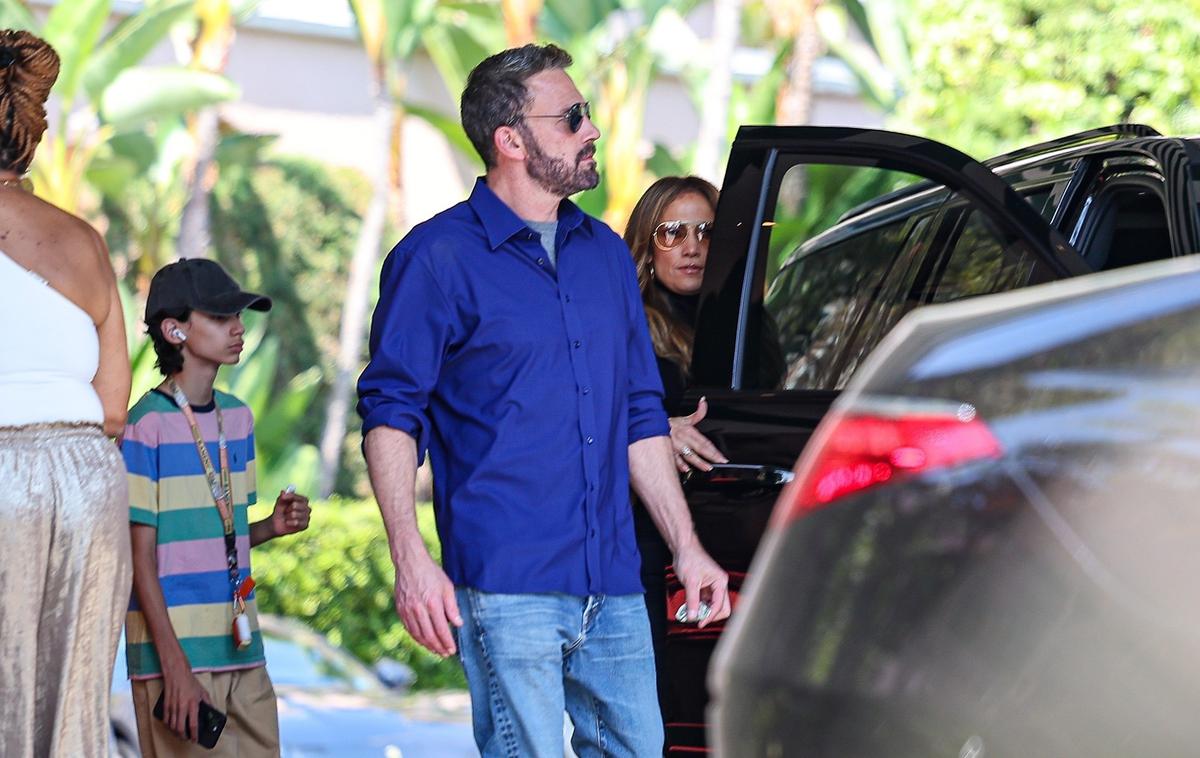 Jennifer Lopez in Ben Affleck | Že pred prihodom v restavracijo so ju fotografirali med burnim prepirom v avtomobilu. | Foto Profimedia