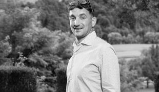 Nenadoma umrl nekdanji tekmovalec in komentator šova Ljubezen po domače