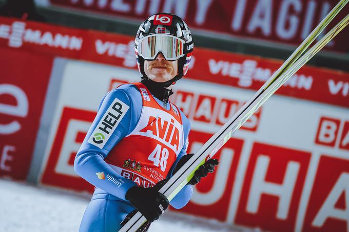 Robert Johansson je z rekordom skakalnice (142,5 metra) skočil s 25. na tretje mesto. | Foto: Sportida