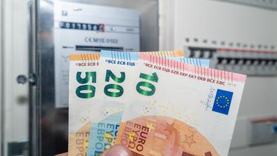 Družina letno pri elektriki prihrani 2.481 evrov. Tukaj je izračun.