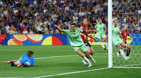 Italijanke z golom v 90. minuti izločile neporažene Norvežanke