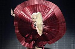 Vdrli v profil Lady Gaga in ponujali zastonj iPade