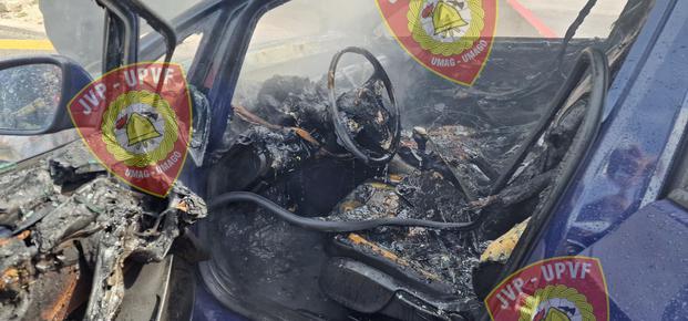 Blizu Umaga zgorel avto slovenske družine #foto