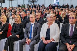 Odprtje bolnišnice za otroke, Šentvid pri Stični