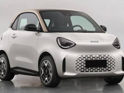 Vrača se legendarni smart fortwo: razkrili serijsko podobo naslednika