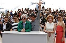 Almodovar s srhljivko osupnil Cannes