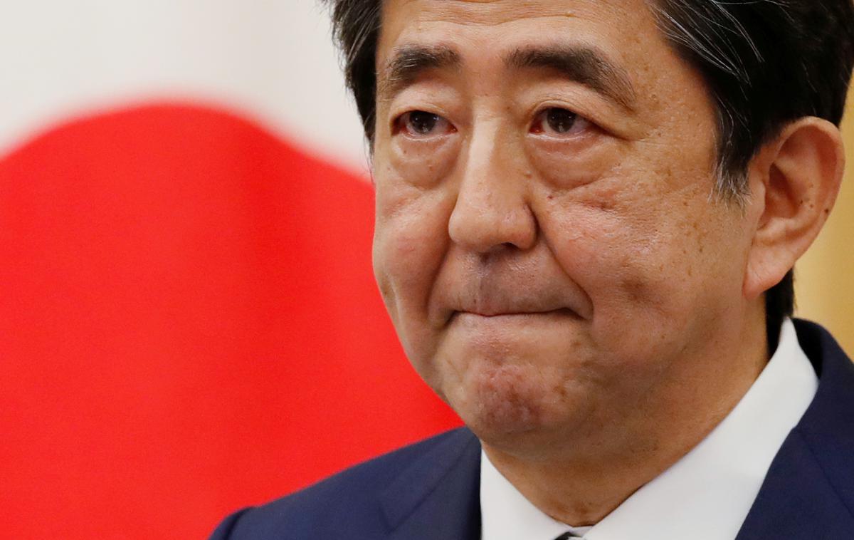 Šinzo Abe | Japonski premier Šinzo Abe je zaradi zdravstvenih težav odstopil. | Foto Reuters