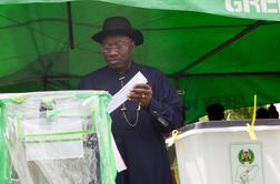 Del Nigerijcev zaradi tehničnih težav znova na volišča