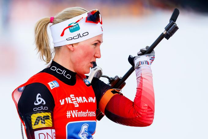 Marte Olsbu Roeiseland je blestela med biatlonkami. | Foto: Getty Images