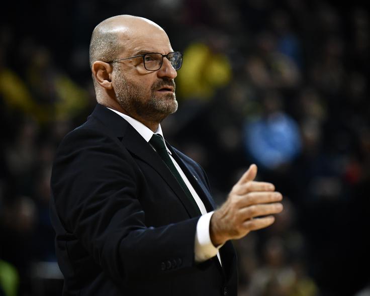 Zvezdan Mitrović je varovance v Solun popeljal neposredno po derbiju s Crveno zvezdo.  | Foto: Tine Ružič/Cedevita Olimpija