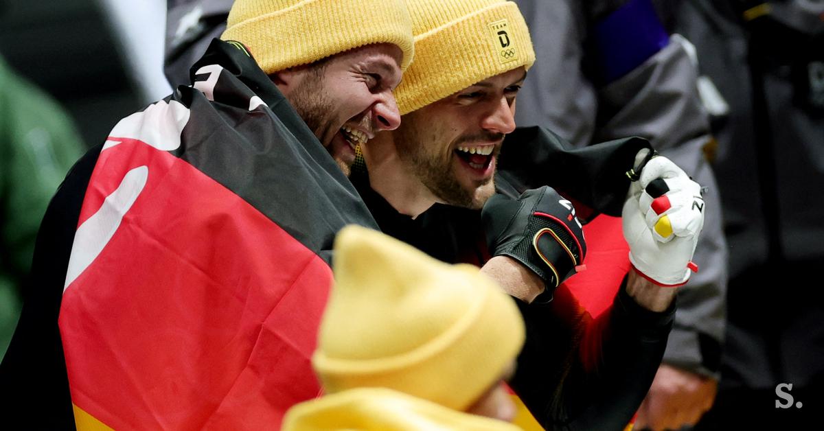 Izjemna prevlada Nemcev v bobu dvosedu Kép