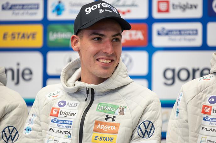 smučarski skoki, Timi Zajc | Timi Zajc se je z zadnjih dveh svetovnih prvenstev v poletih vrnil s štirimi odličji, na zadnjem prvenstvu na Kulmu je z ekipo ubranil naslov prvakov, na posamični tekmi pa osvojil bron. Dve leti pred tem je bil v Vikersundu na posamični preizkušnji srebrn. | Foto Tine Eržen/STA