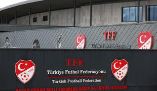 Turčijo pretresa velik nogometni škandal