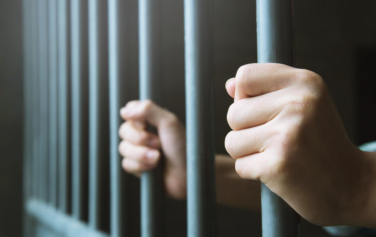 Zapor | Pravočasno se za rešetke niso vrnili štirje zaporniki, zaradi česar so zoper njih uvedli postopek za razpis tiralice. | Foto Getty Images
