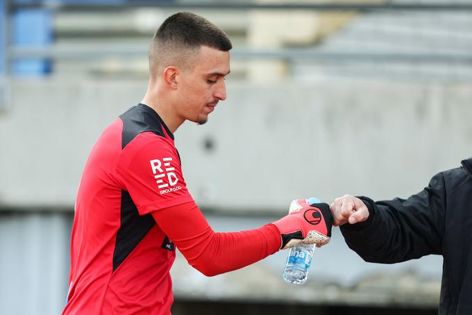 Bo Igor Vekić danes dočakal ognjeni krst med vratnicama članske reprezentance Slovenije? | Foto: Vid Ponikvar/Sportida