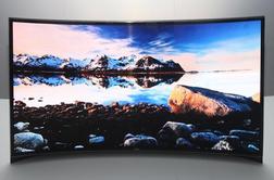Ukrivljeni TV-zaslon za panoramski učinek