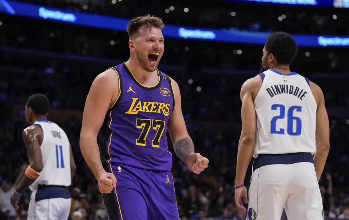 Luka Dončić, LA Lakers - Dallas Mavericks | Luka Dončić je prvič zaigral proti svoji nekdanji ekipi Dallas Mavericks in se z LA Lakers veselil zmage s 107:99. | Foto Guliverimage