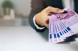 Vlagati zdaj ali čakati na boljše čase?