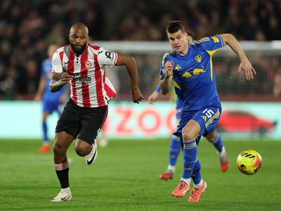 Bijol po prvem prejetem zadetku na klop, Man City suveren