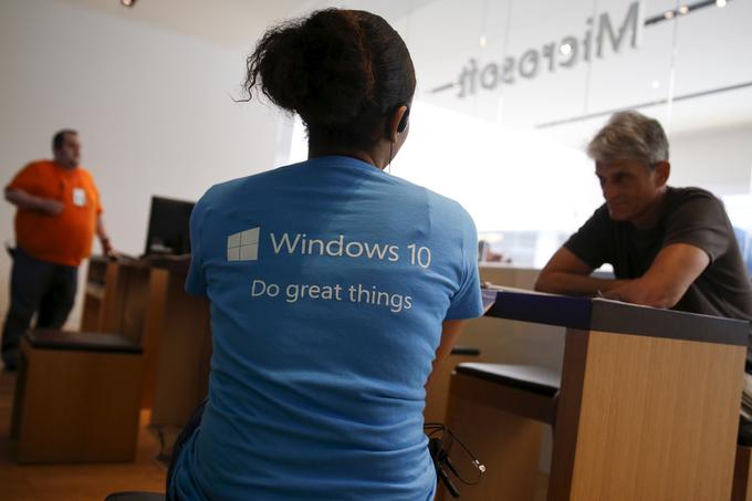 To ni pomagalo praktično nikomur, zato so uporabnike pri Microsoftu pozvali, naj se obrnejo na njihovo tehnično podporo ali svojega ponudnika interneta. | Foto: Reuters
