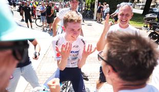 Slovenski kolesarski biser Jakob Omrzel navdušil trenerja Radakovića in nekdanjega šefa Finka