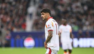 Velik škandal v Turčiji: med suspendiranimi tudi reprezentant