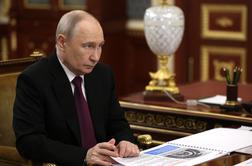 Je to razlog, da Putin deluje vse bolj utrujeno?