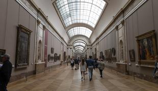 Vse slabše stanje v Louvru: zaradi nevarnosti zaprli eno od galerij