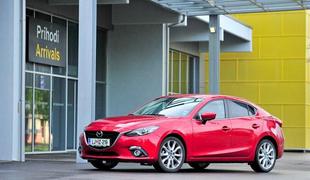 Mazda 3 sedan G120