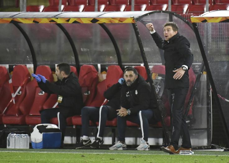 Rijeka je v ligi Europa v družbi Napolija (1:2 in 0:2), Real Sociedada (0:1 in 2:2) in AZ Alkmaarja (1:4 in 2:1) osvojila štiri točke. | Foto: Reuters